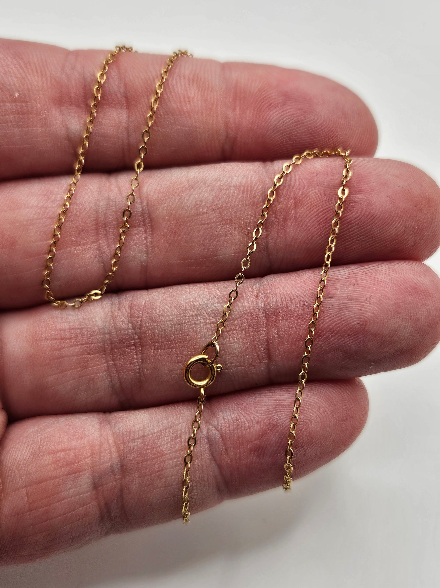 9ct gold chain (1)