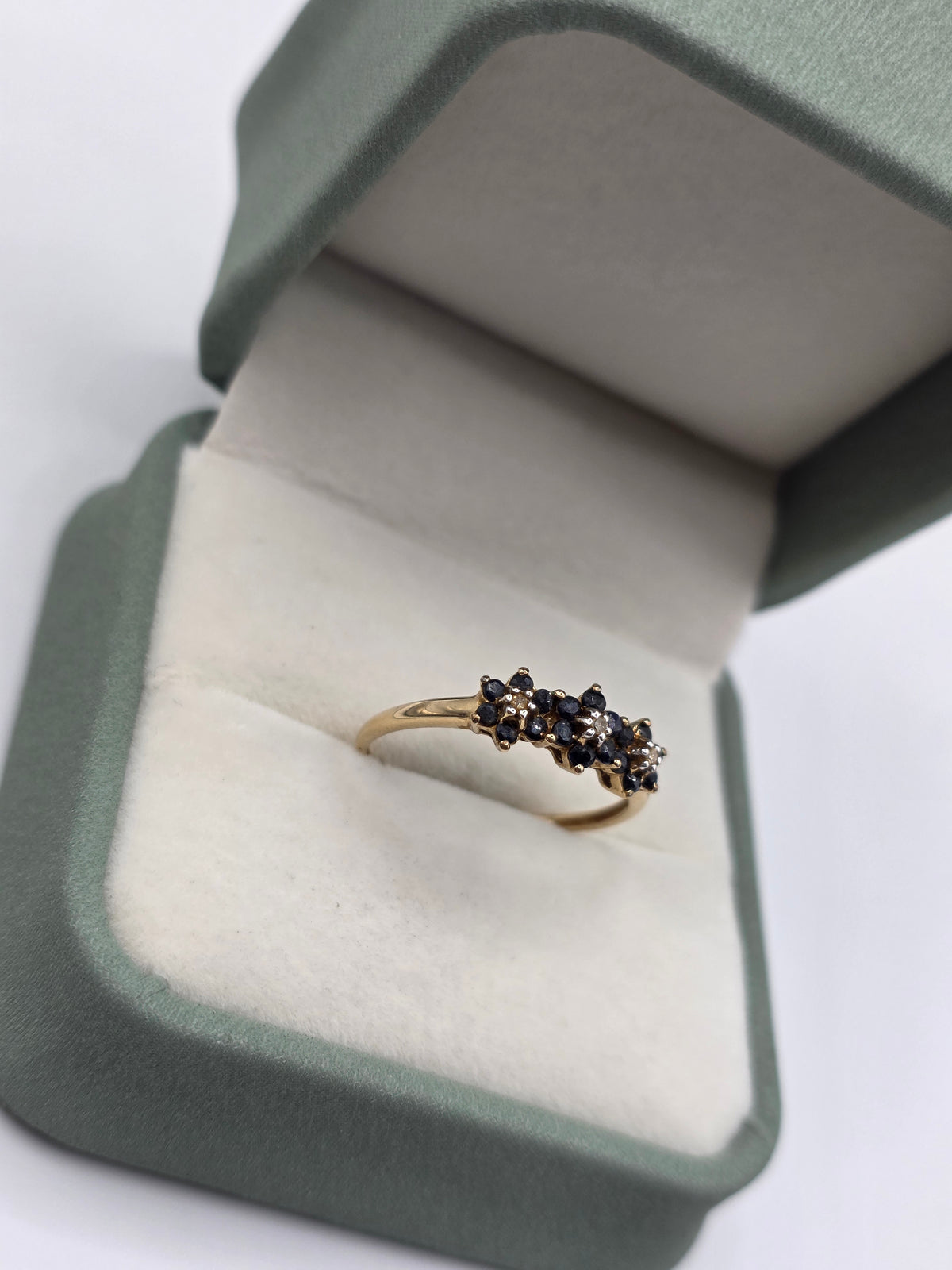 9ct gold sapphire and diamond ring