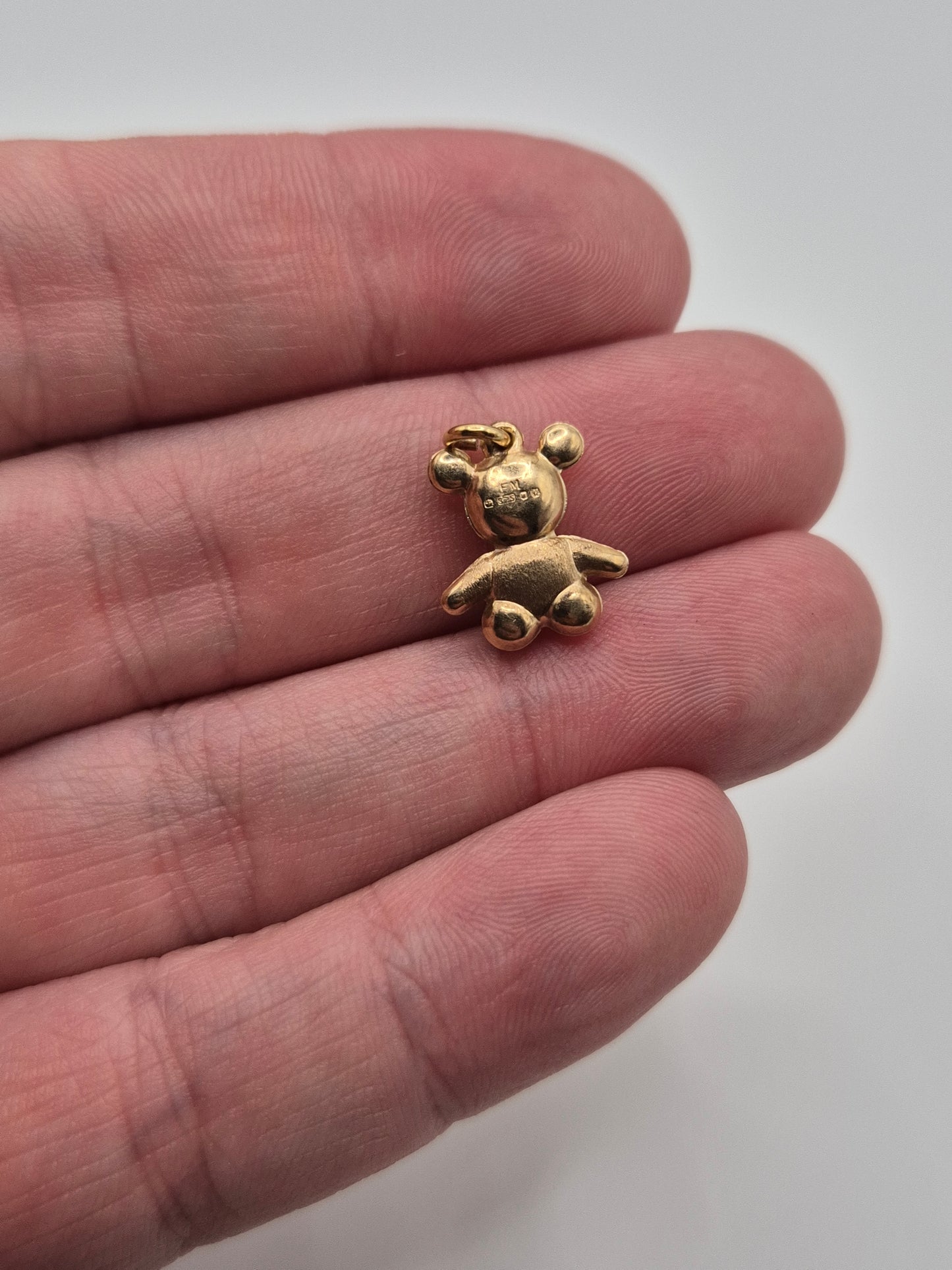 9ct gold bear charm