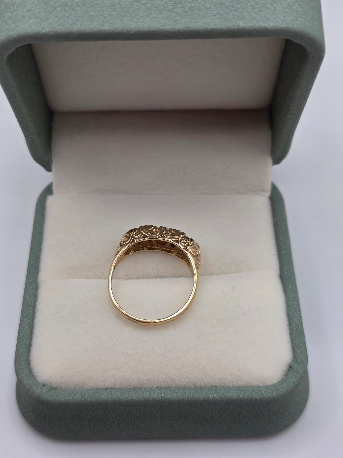 9ct gold opal and garnet ring