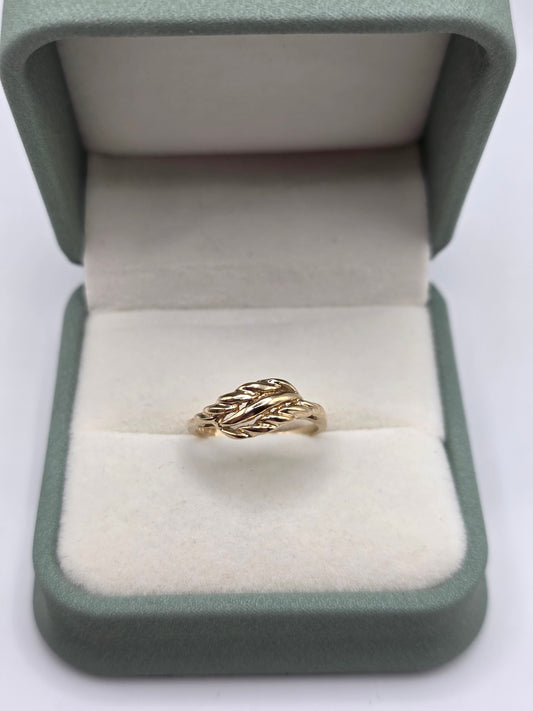 9ct gold ring