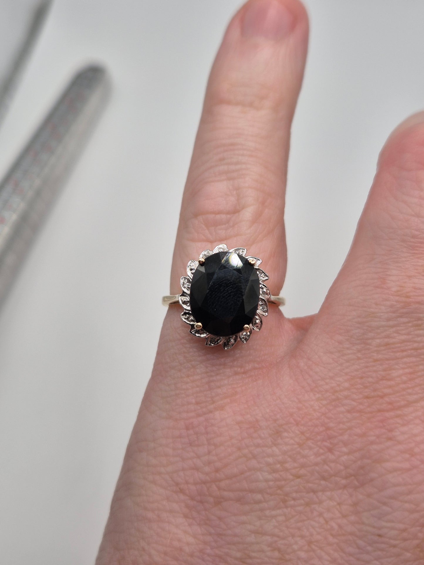 9ct gold sapphire and diamond ring