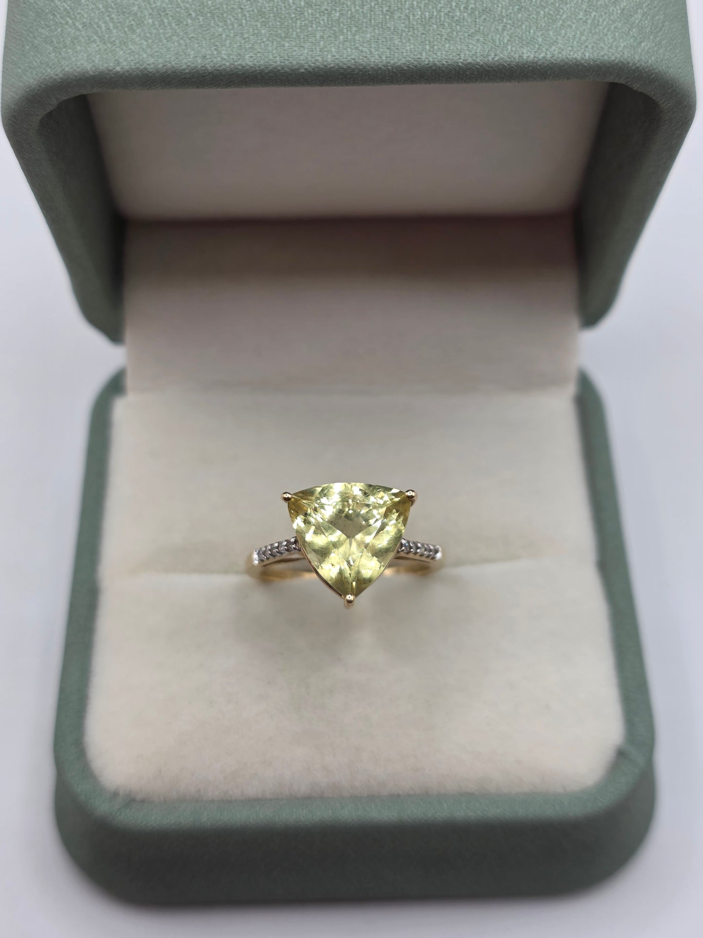 9ct gold citrine and diamond ring