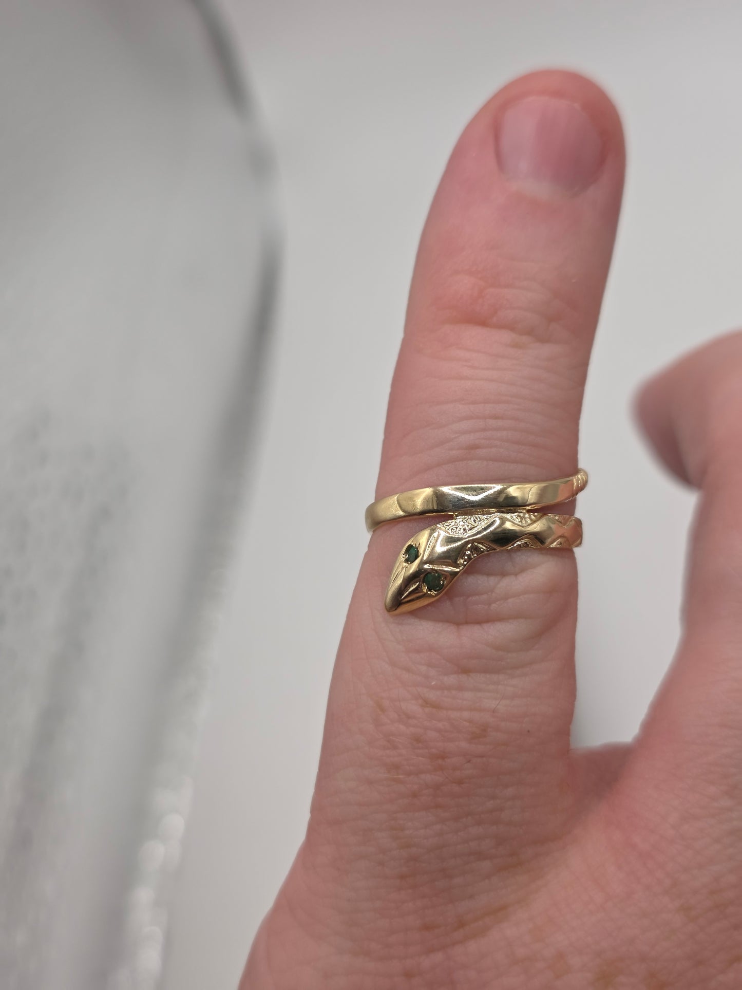 9ct gold emerald snake ring
