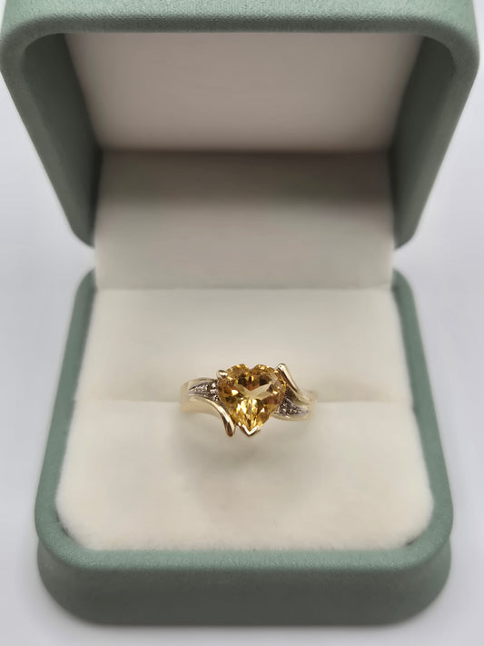 9ct gold citrine and diamond ring