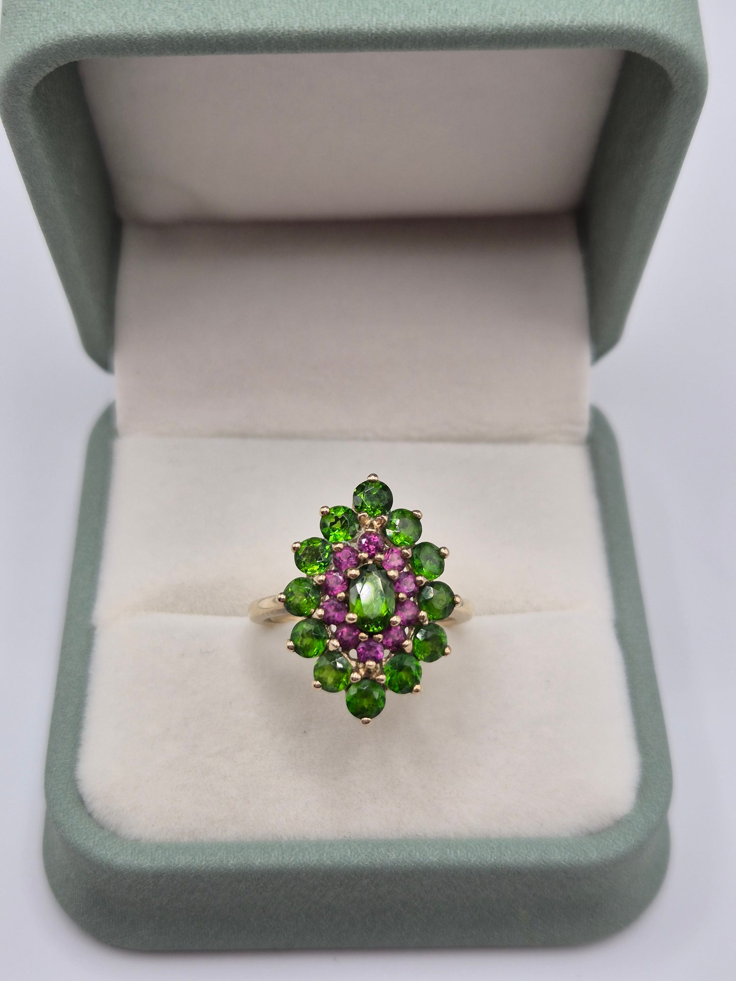 9ct gold diopside and almandine garnet ring