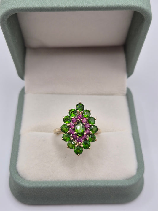 9ct gold diopside and almandine garnet ring