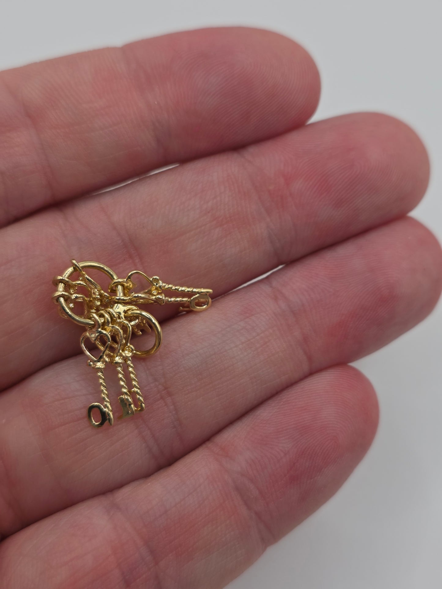 9ct gold i love you keys charm