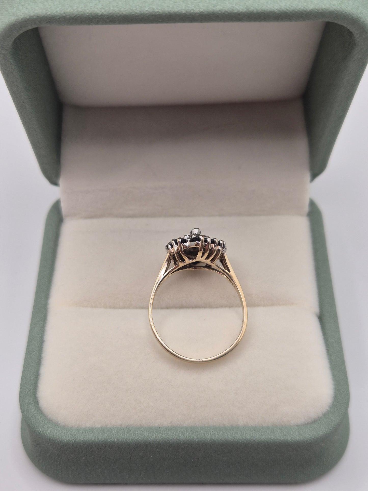 9ct gold sapphire and diamond ring