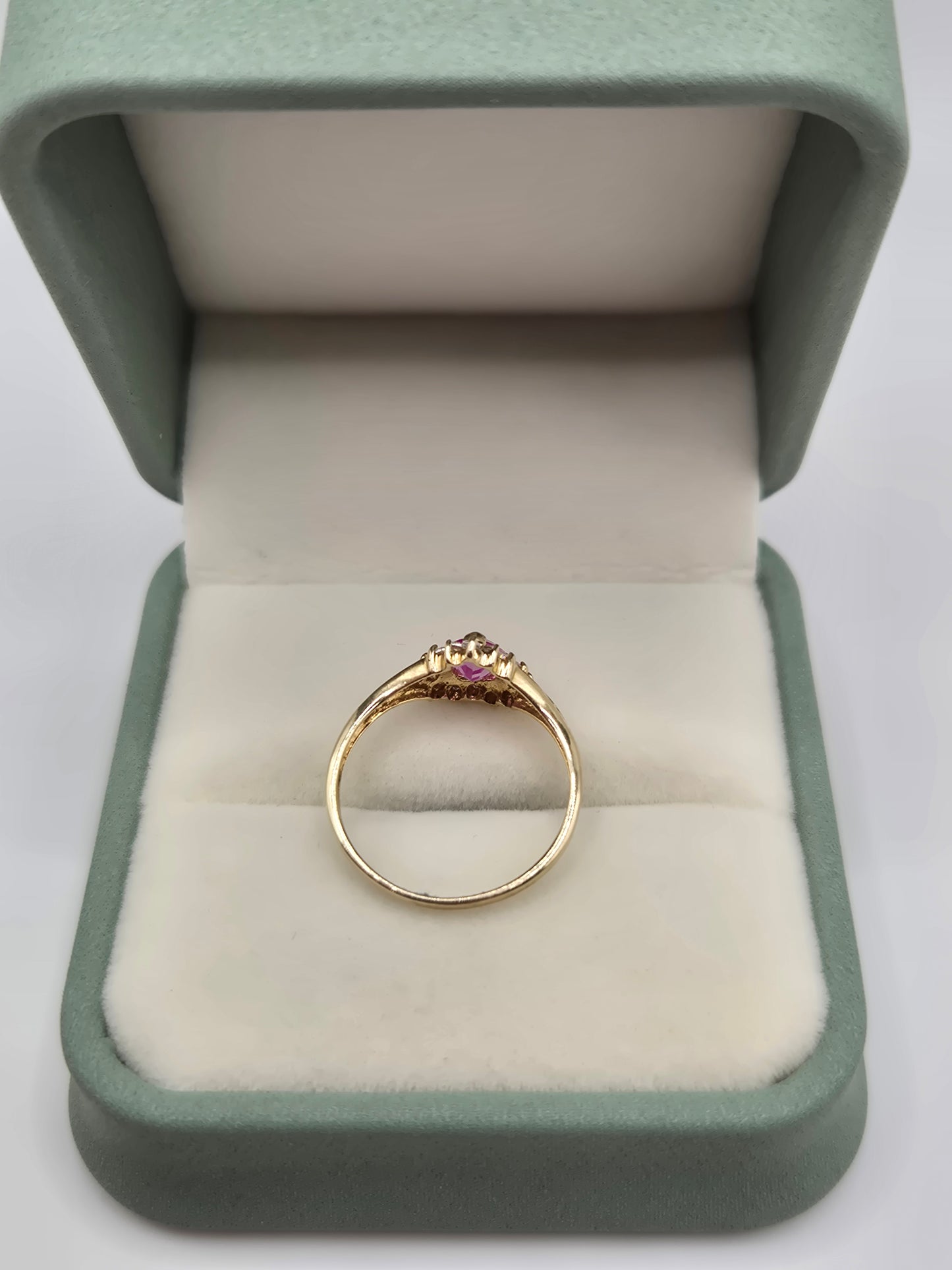 9ct gold cz heart ring