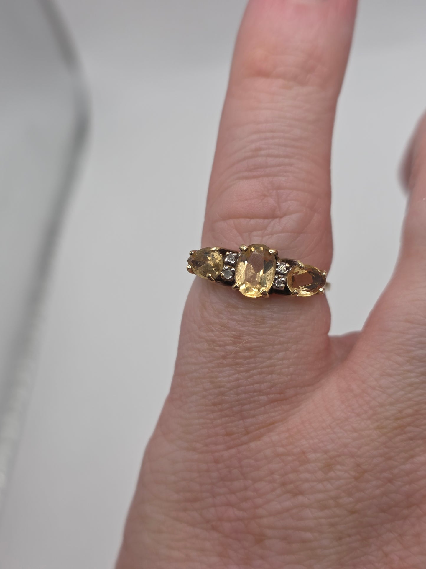 9ct gold citrine and diamond ring