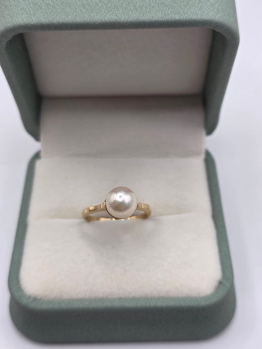 Vintage 9ct gold pearl ring