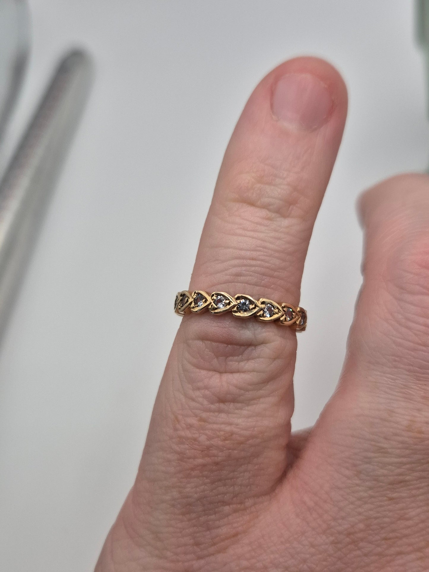 9ct gold paste eternity ring