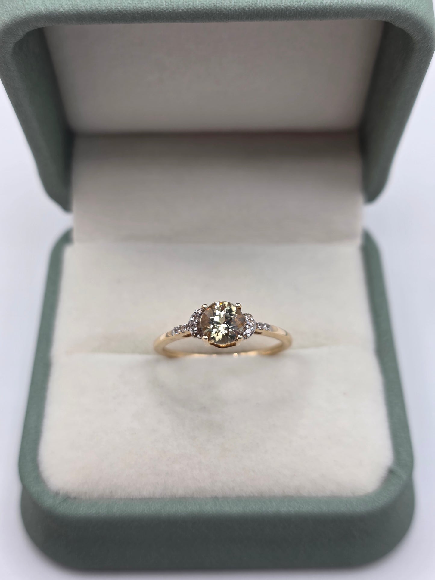 9ct gold citrine and diamond ring