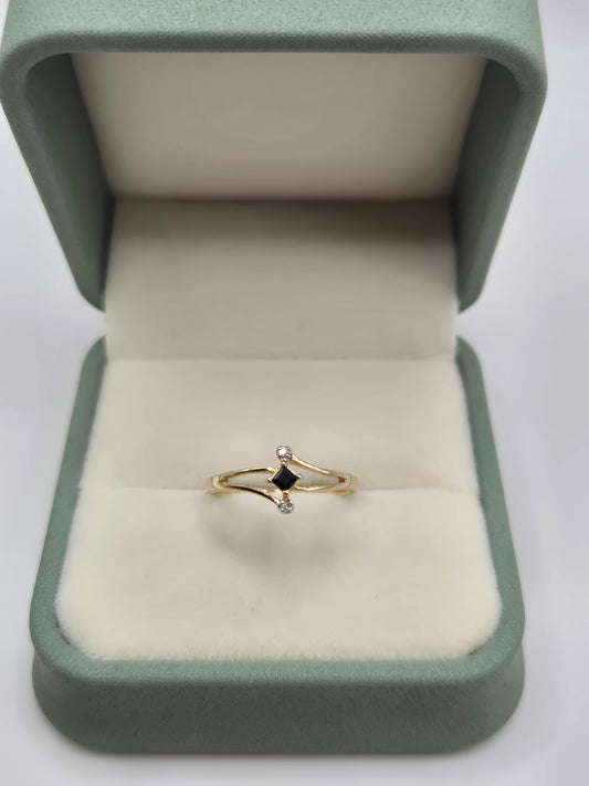 9ct gold sapphire and diamond ring