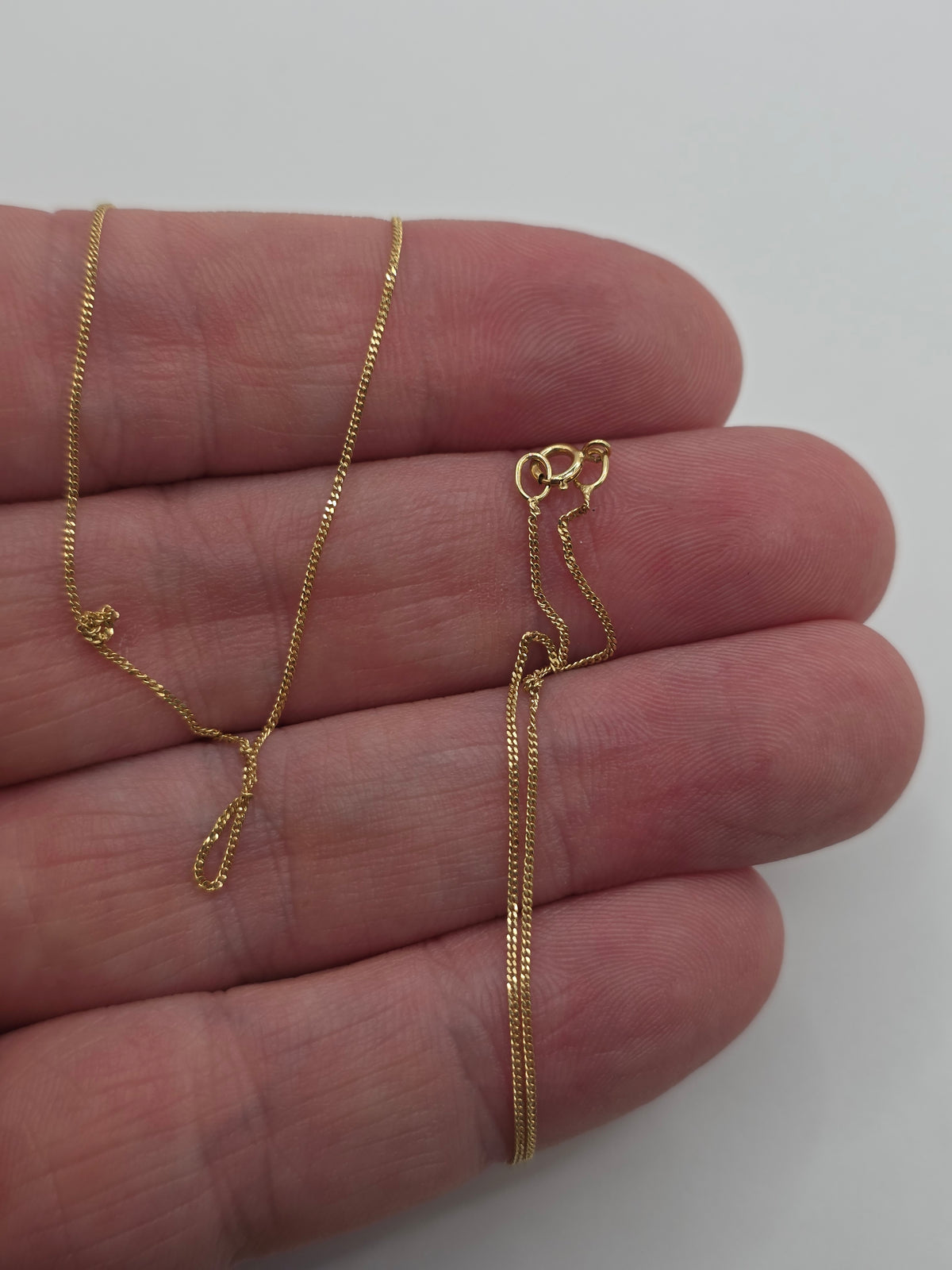 9ct gold chain (123)