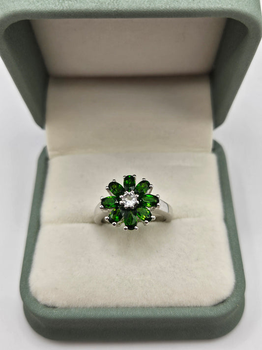 Silver diopside ring