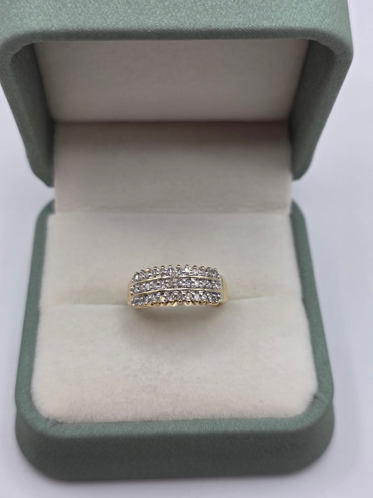9ct gold diamond ring