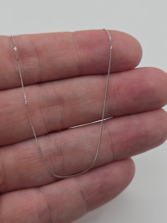 9ct white curb gold chain (37)