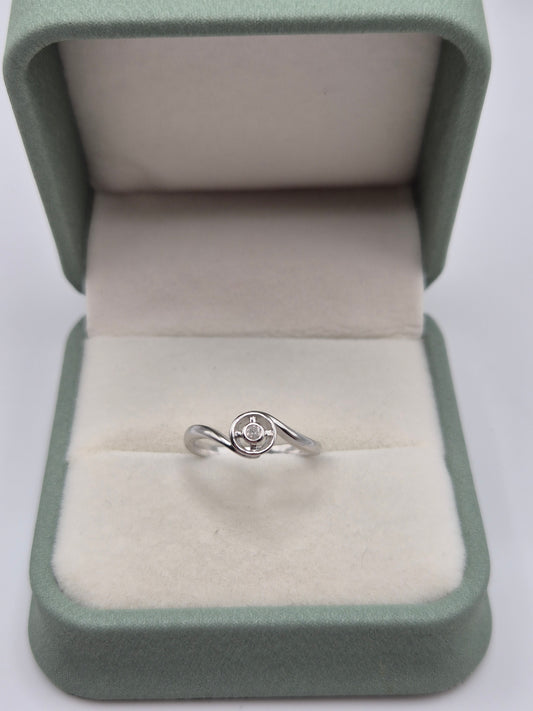 9ct white gold diamond ring