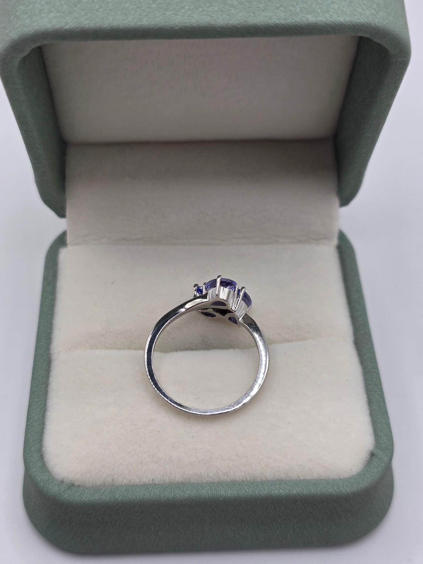 9ct white gold tanzanite and diamond ring
