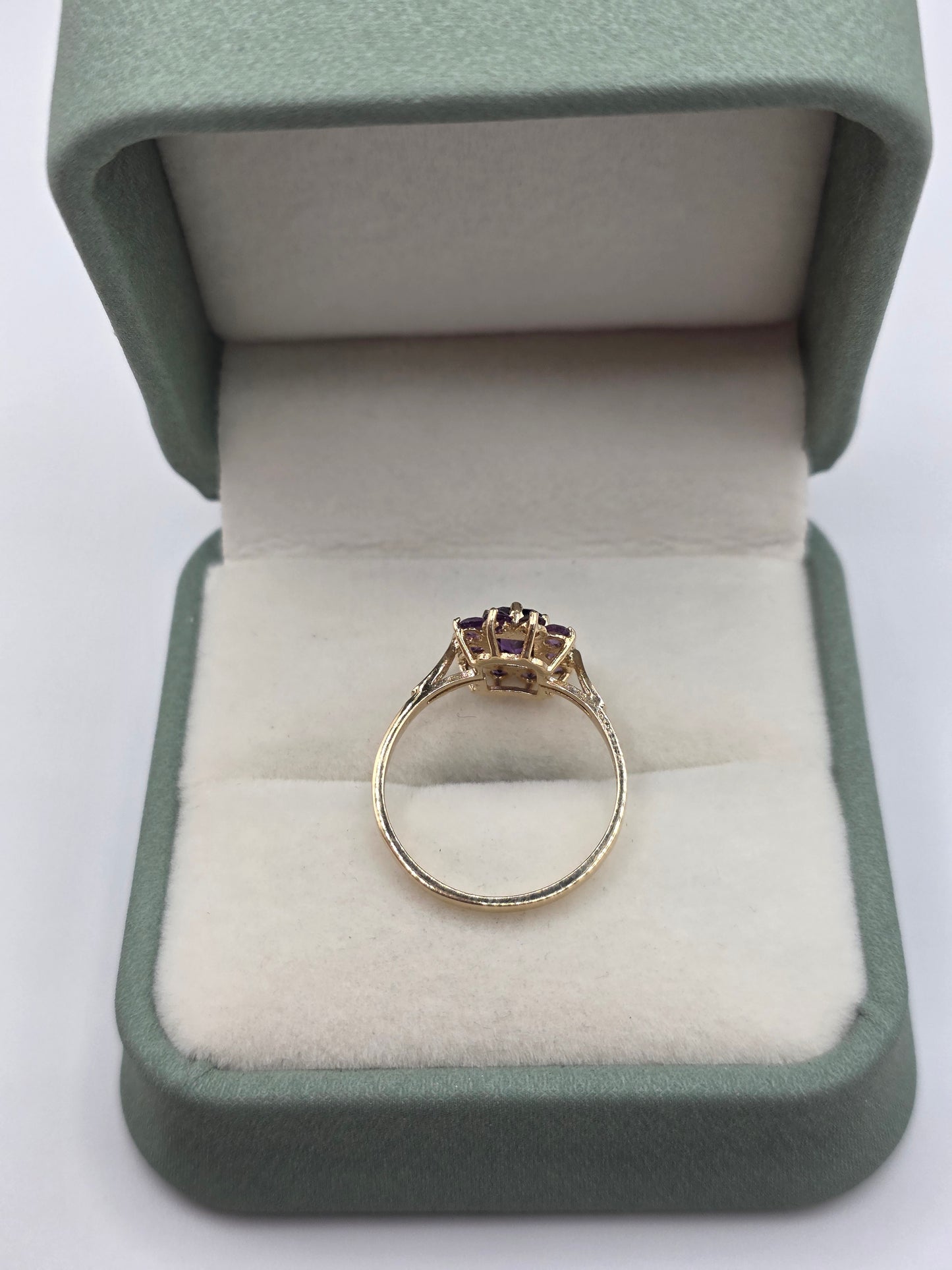 9ct gold amethyst cluster ring
