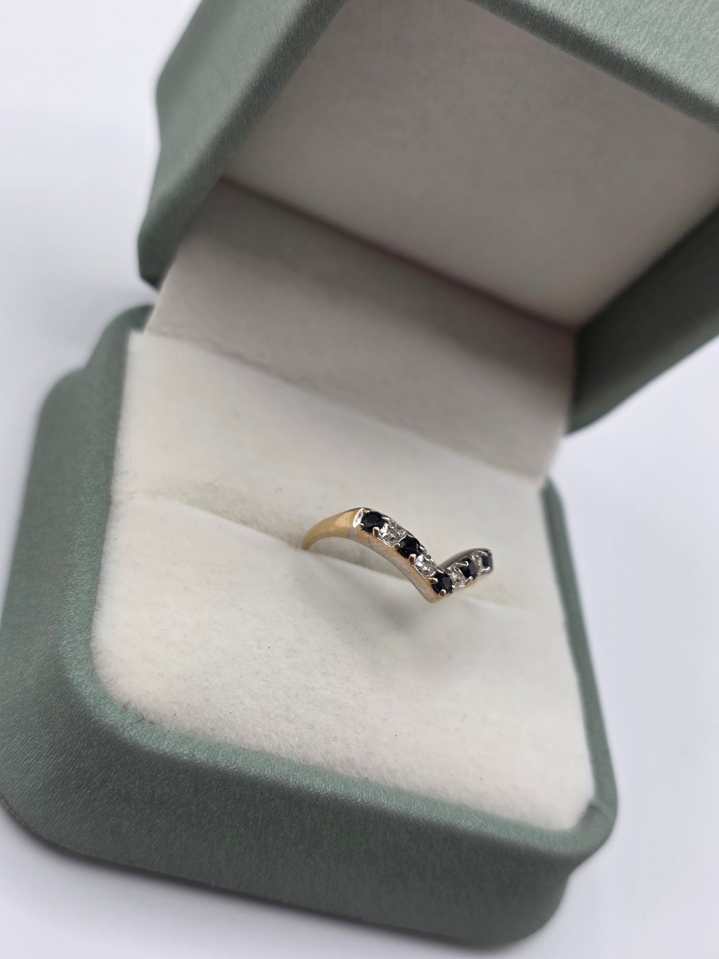 9ct gold sapphire and diamond wishbone ring