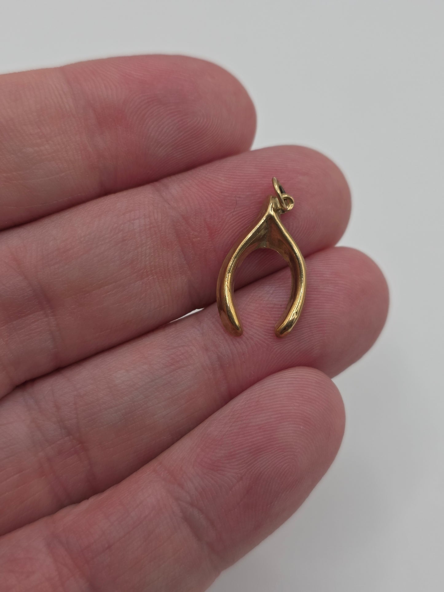 9ct gold wishbone charm