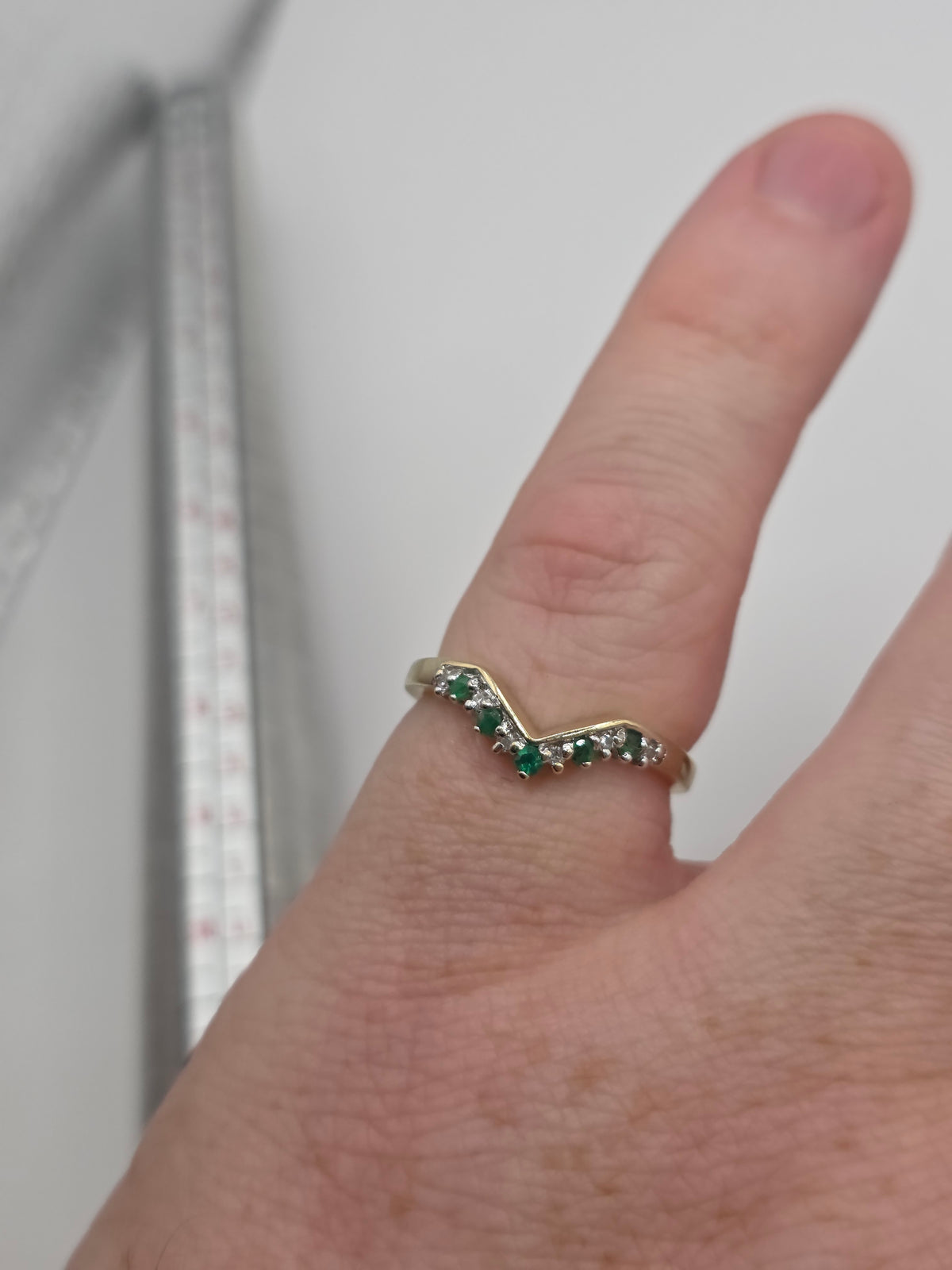 9ct gold emerald and diamond wishbone ring