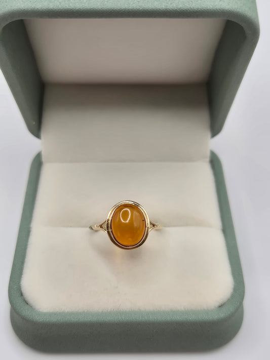 9ct gold amber ring