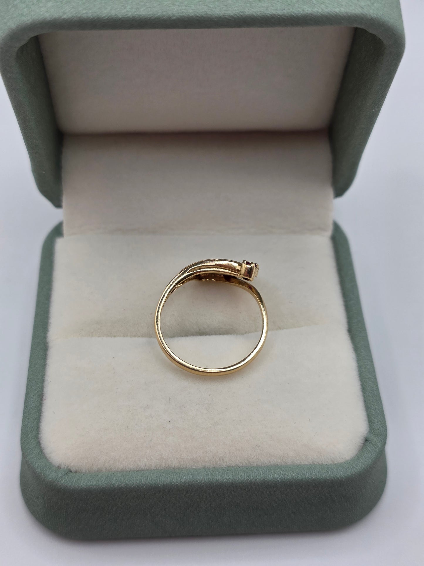 9ct gold ruby and cz ring