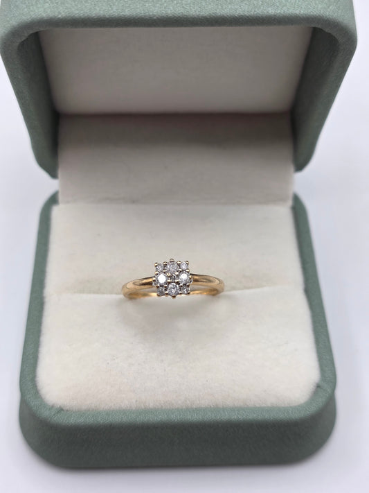 9ct gold diamond cluster ring