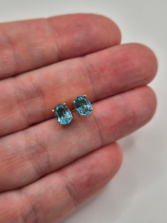 9ct gold topaz earrings