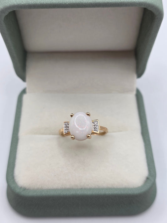 9ct gold opal and diamond ring