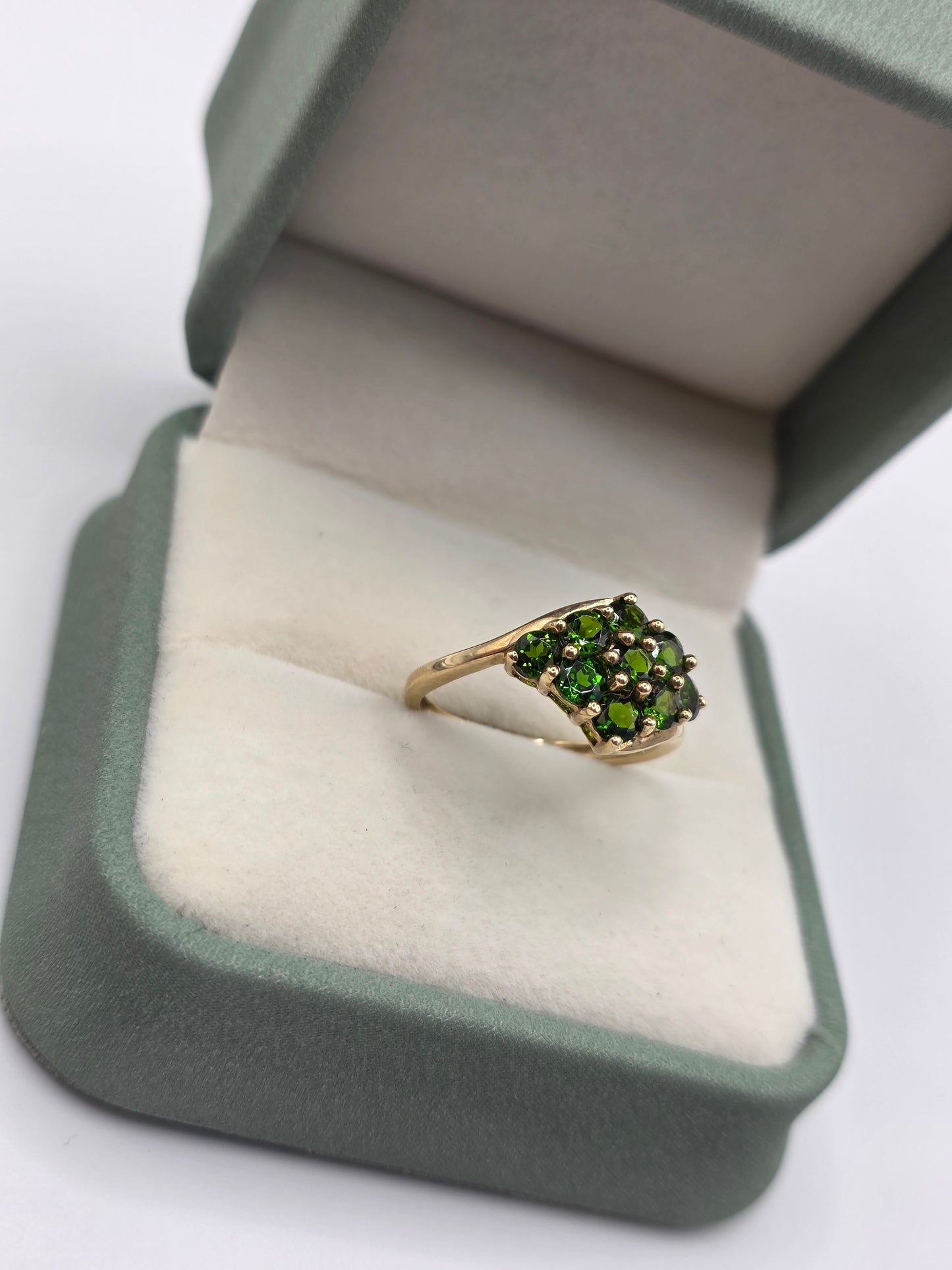 9ct gold diopside ring