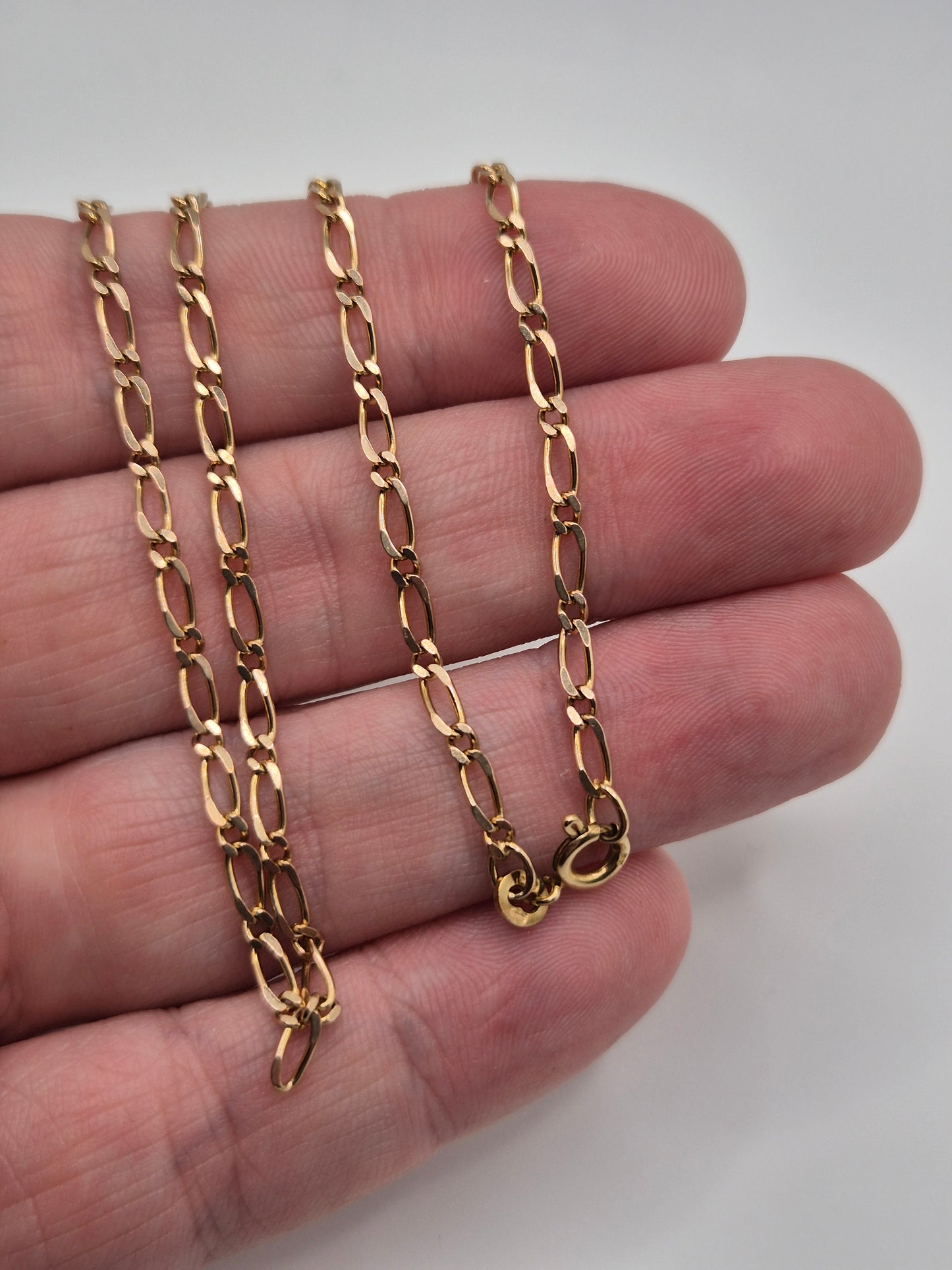 9ct gold curb chain (11)