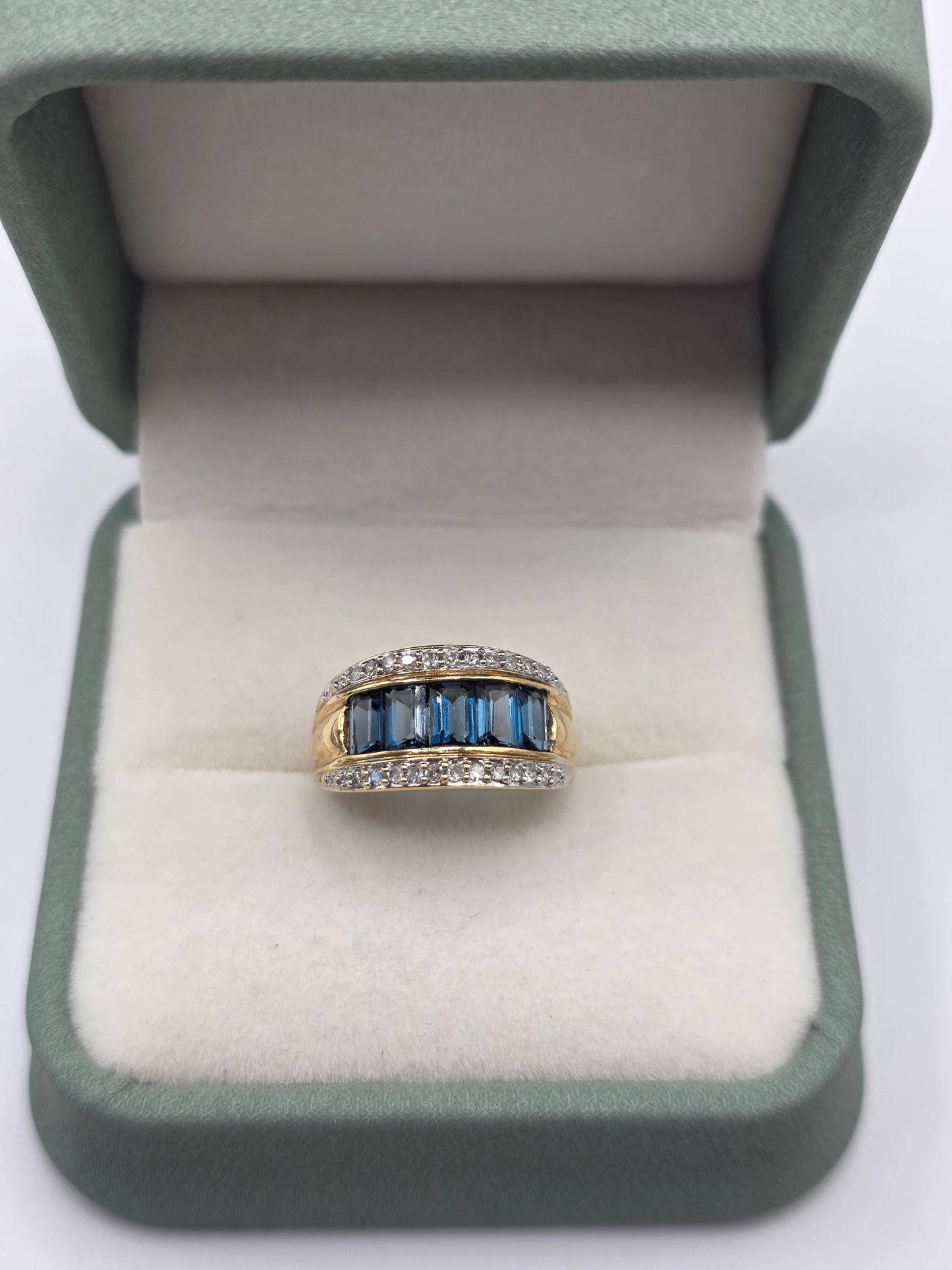 9ct gold topaz and diamond ring