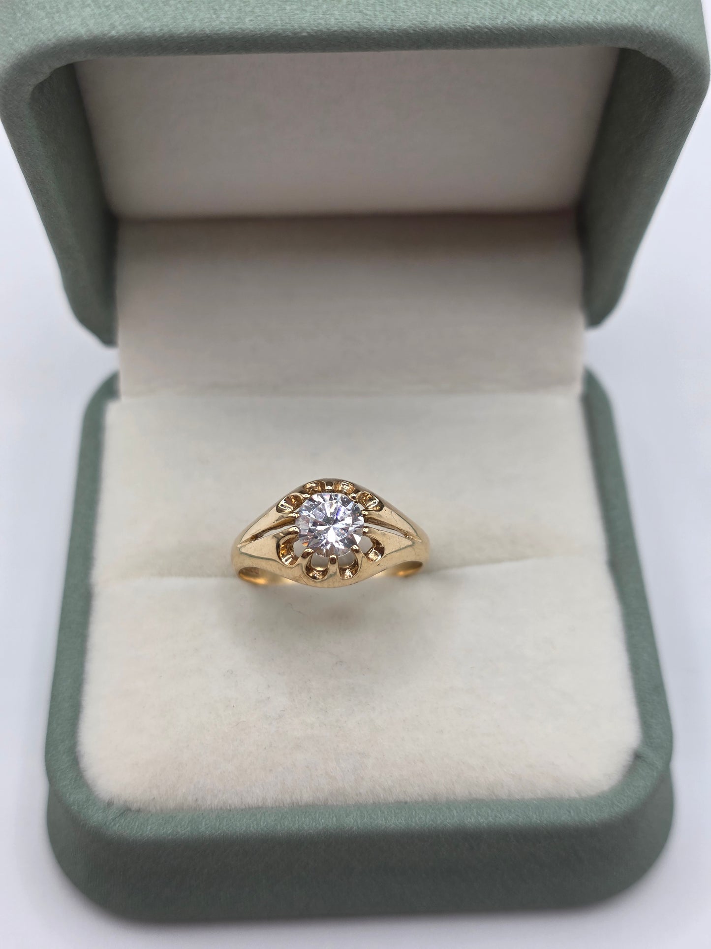 9ct gold cz gypsy ring