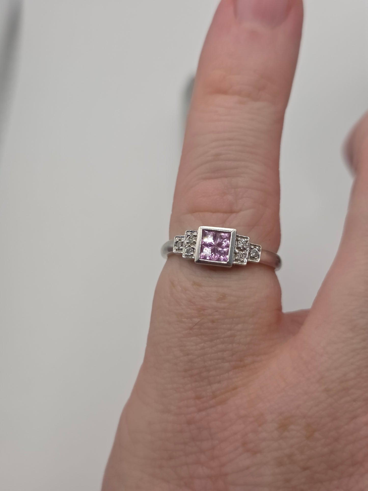 9ct white gold pink topaz and diamond ring