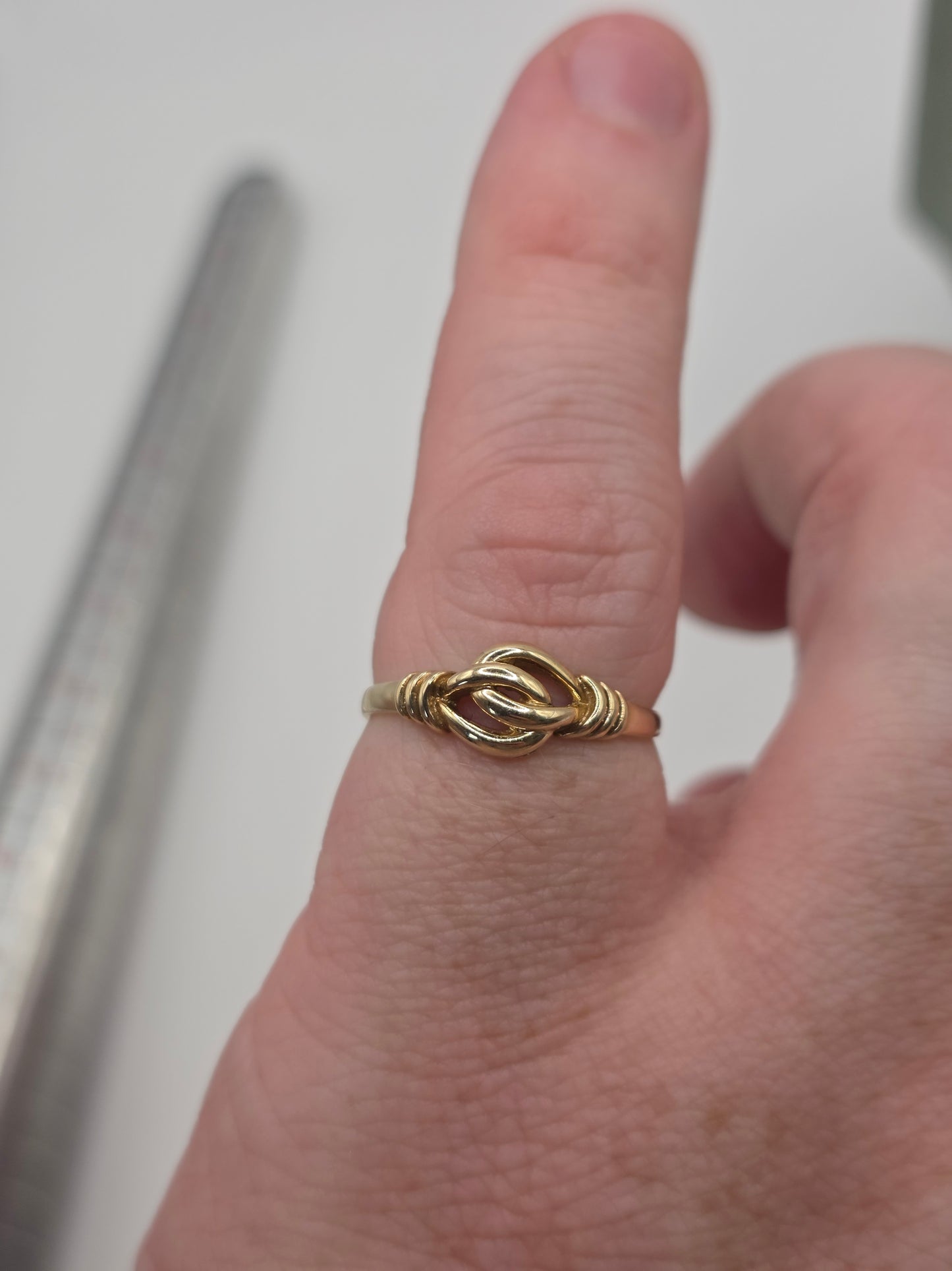 9ct gold ring