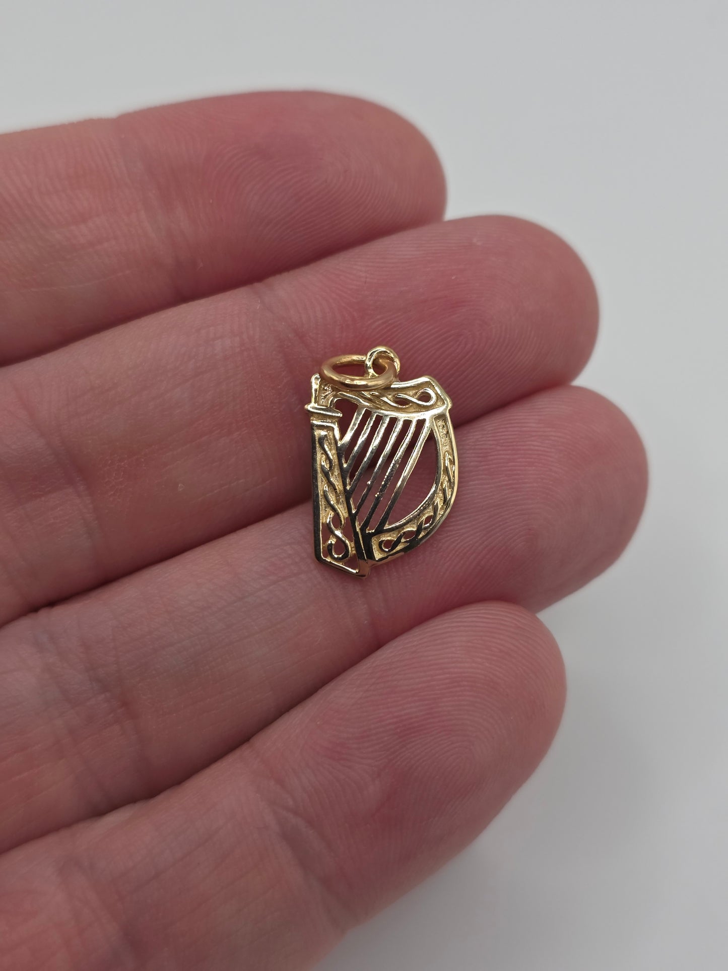 9ct gold harp charm