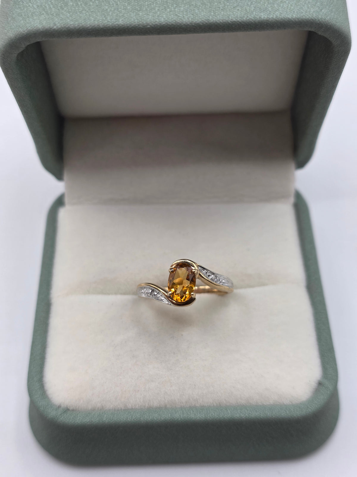 9ct gold citrine and diamond ring