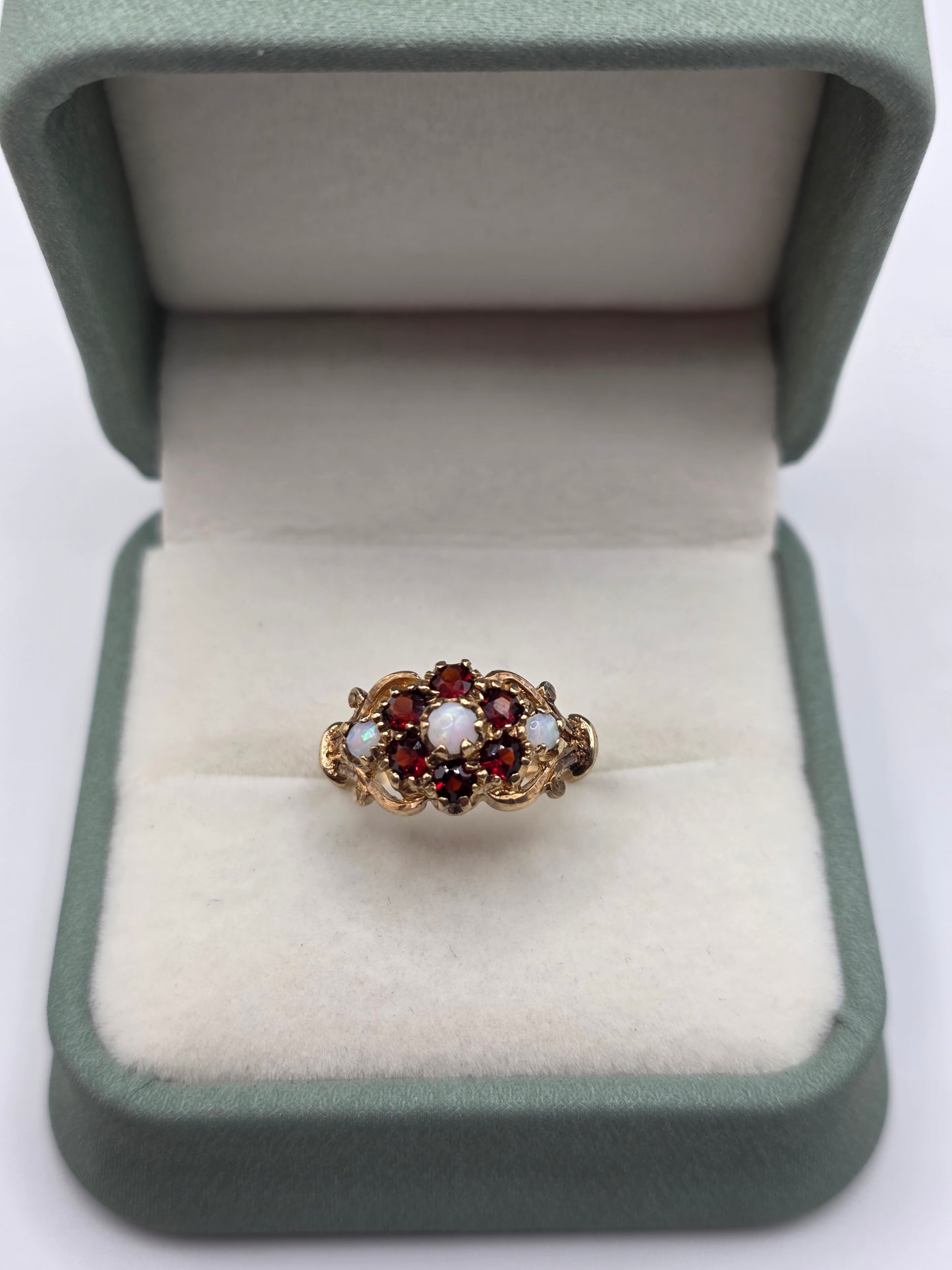 9ct gold opal and garnet ring