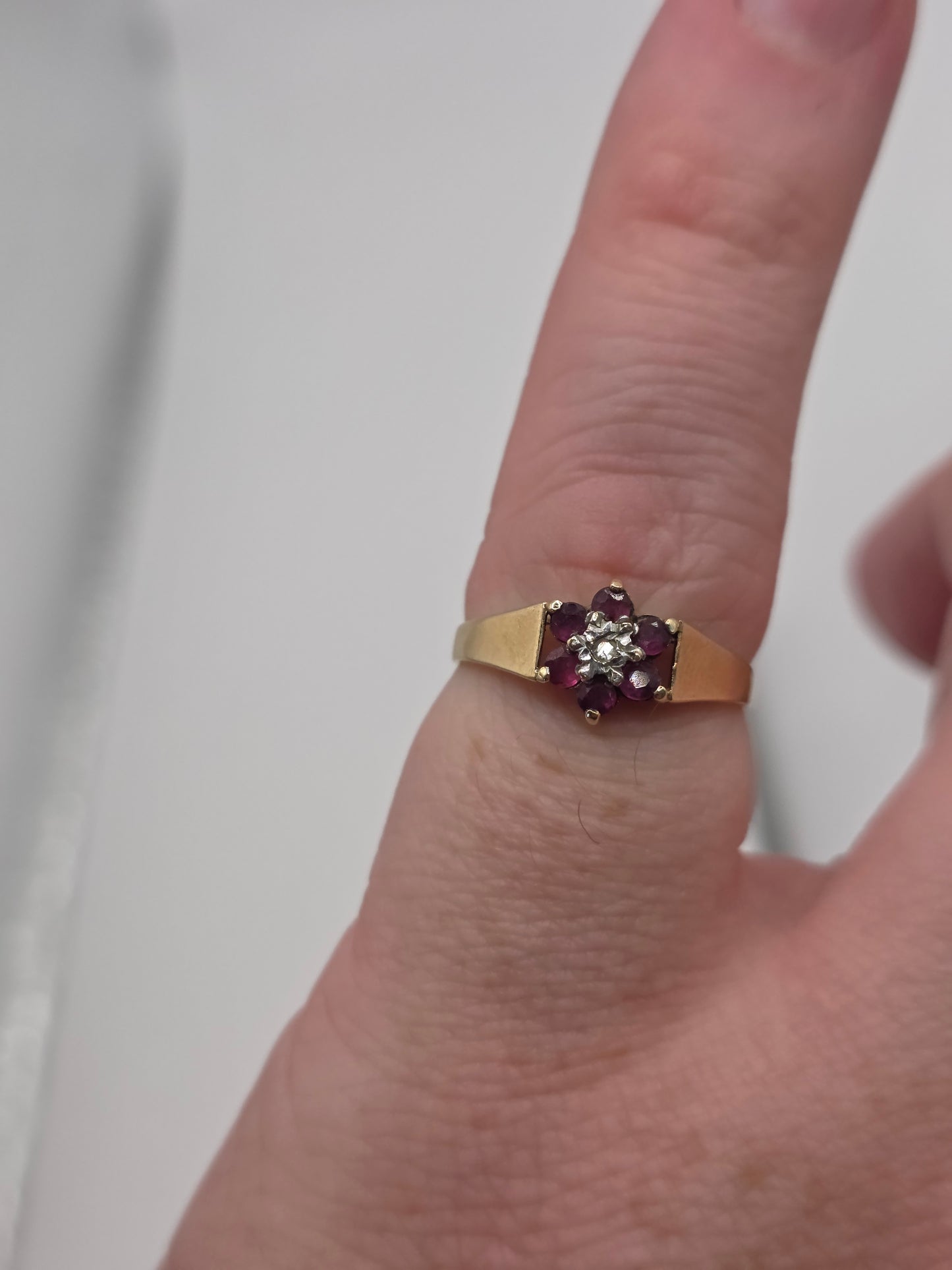 9ct gold ruby and diamond ring