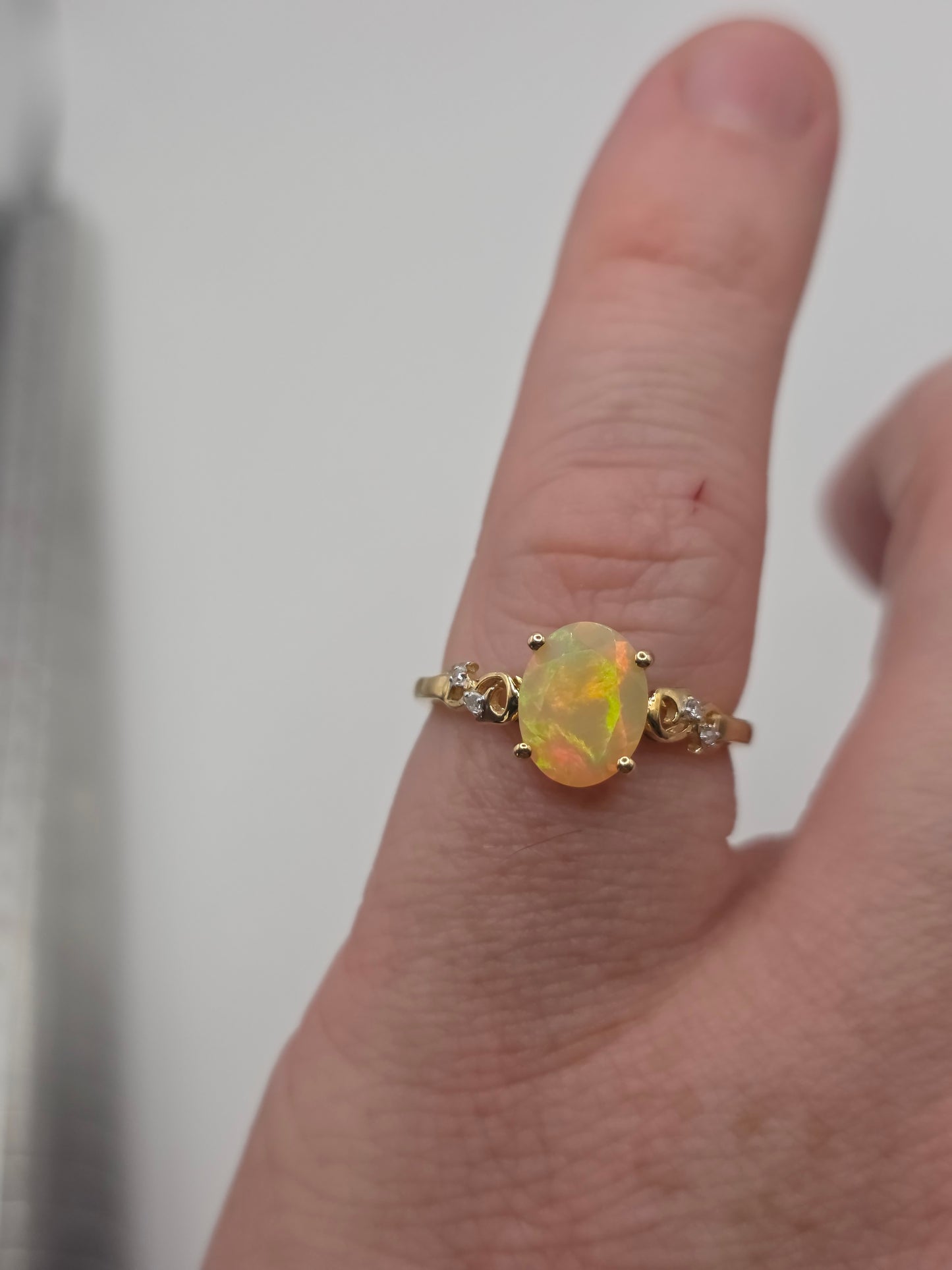 9ct gold opal and diamond ring