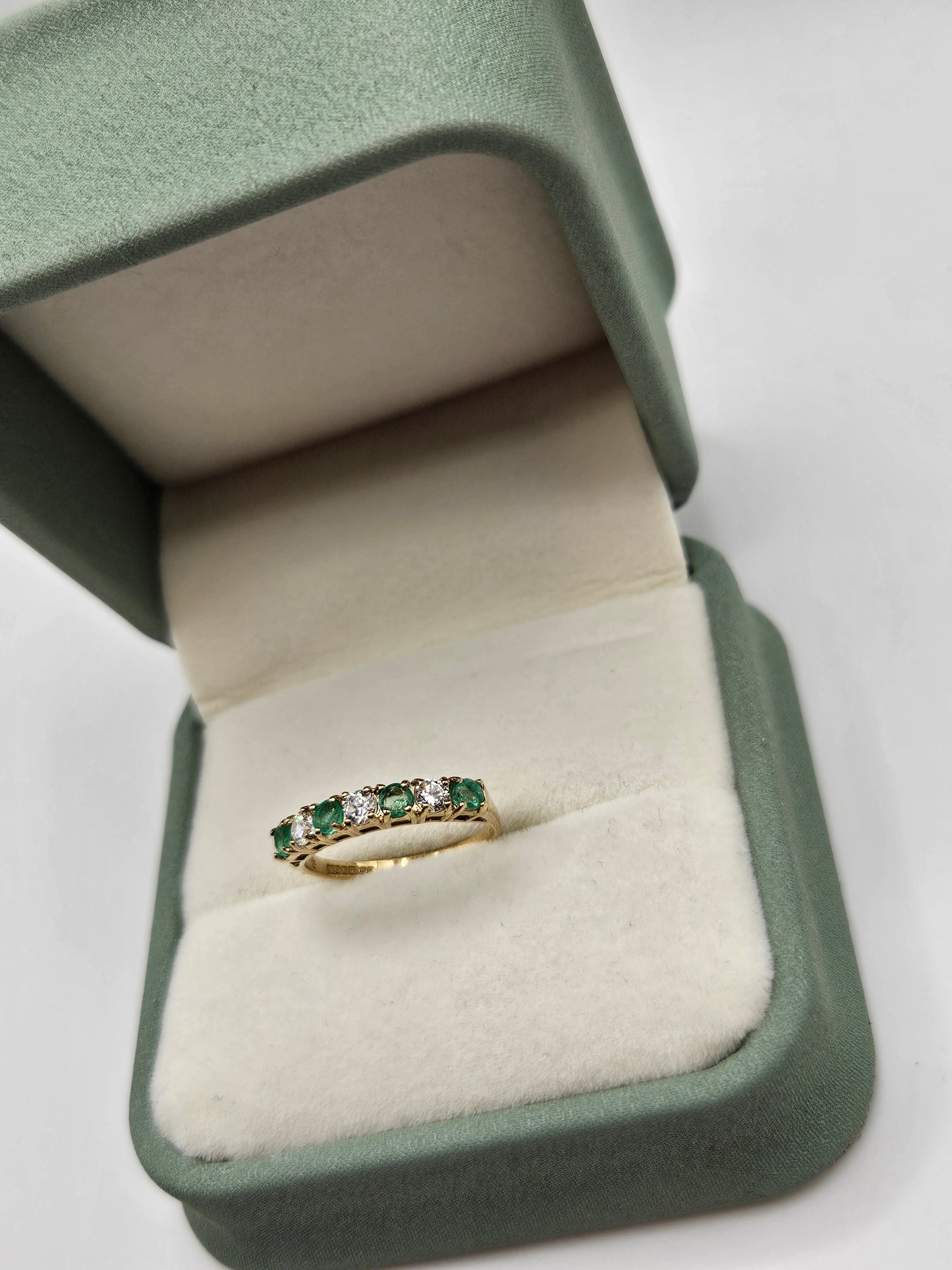 9ct gold emerald and cz ring