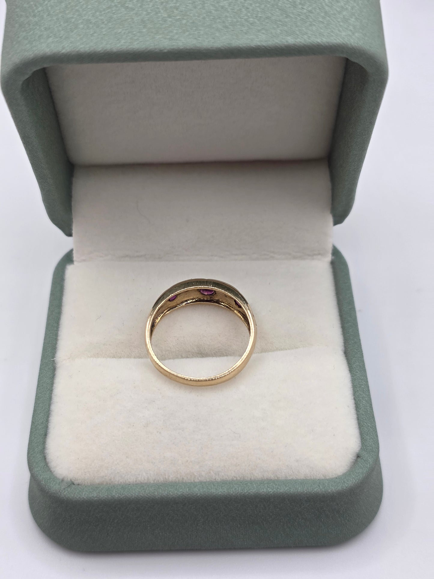 9ct gold ruby star gypsy ring