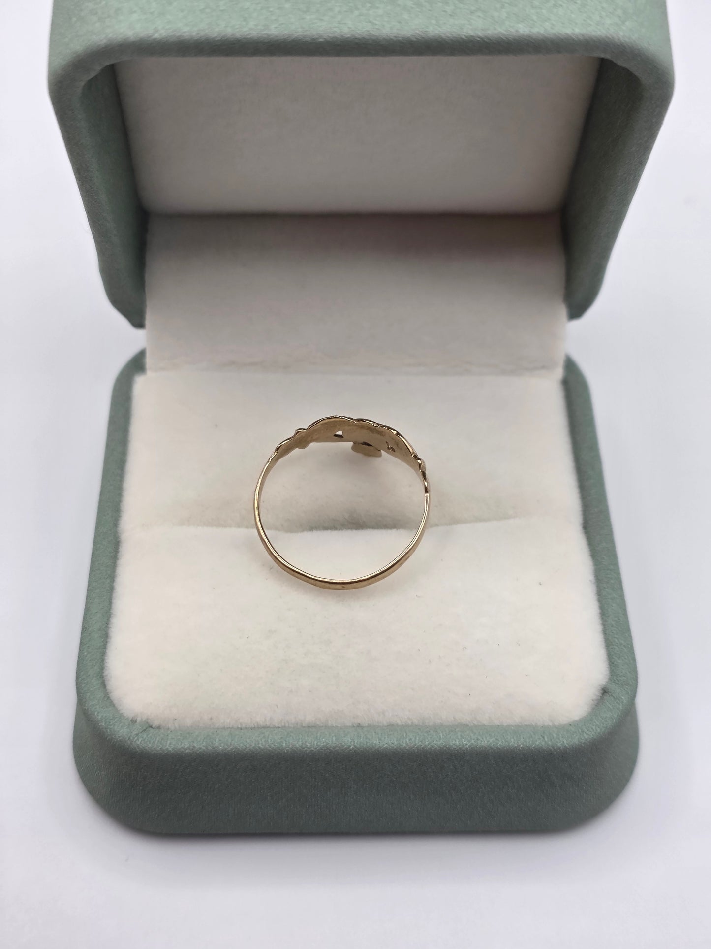 9ct gold diamond claddagh ring