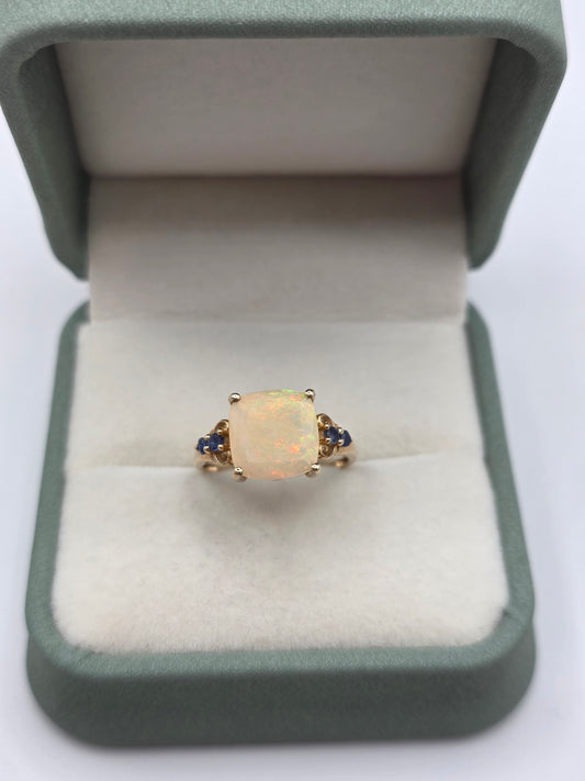 9ct gold opal and sapphire ring