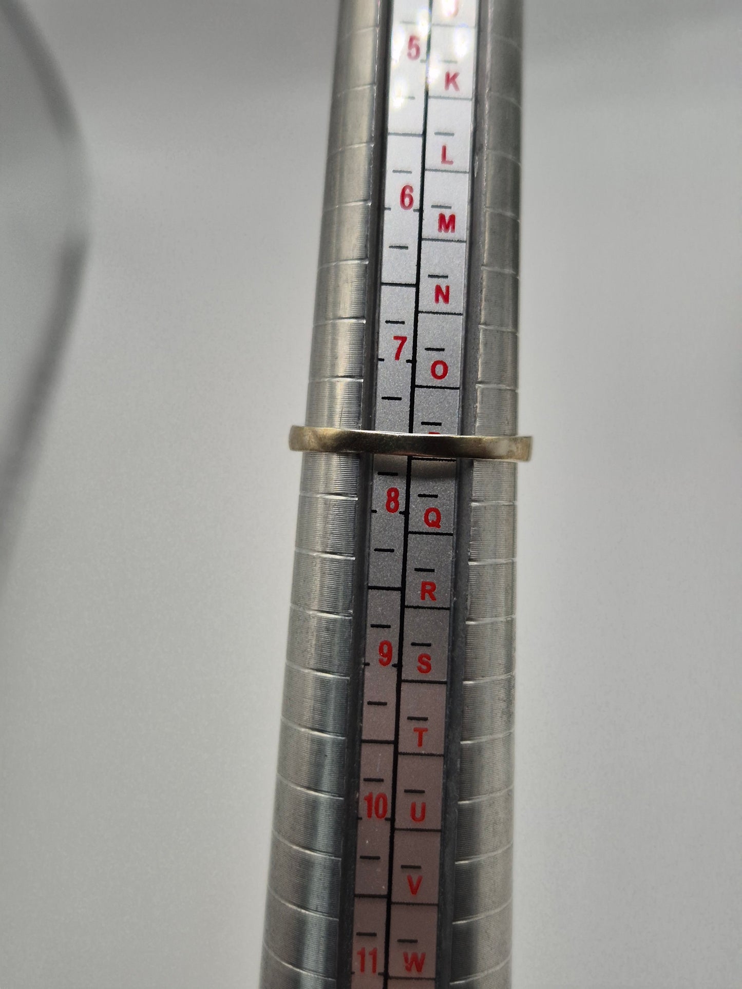 9ct white gold tourmaline ring